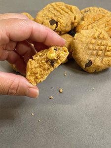 Keto Cookies - Peanut Butter Chocolate Chip Cookies